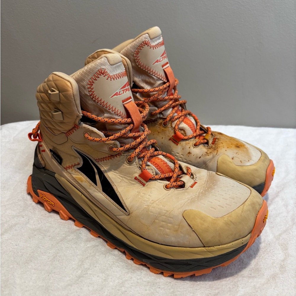 Altra Olympus 5 Mid GTX Hiking Shoe